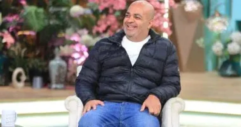 أيمن مصطفى  