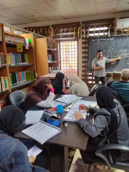 جانب من متابعه 