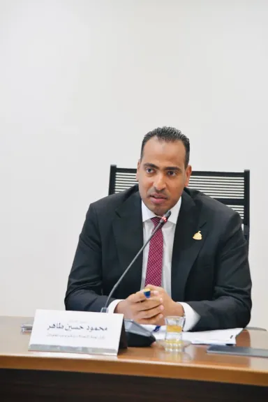النائب محمود طاهر