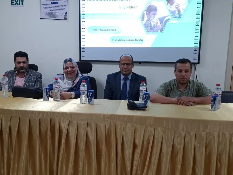 جانب من متابعه 
