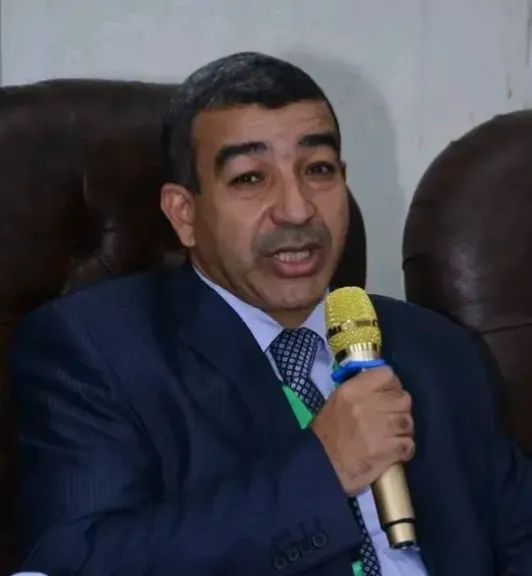 جانب من متابعه 