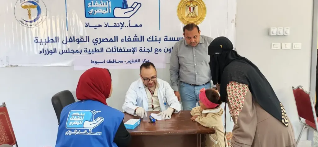 جانب من متابعه 