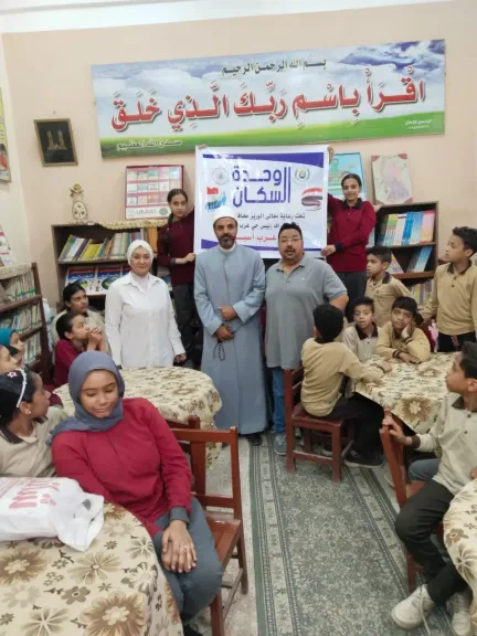 جانب من متابعه 