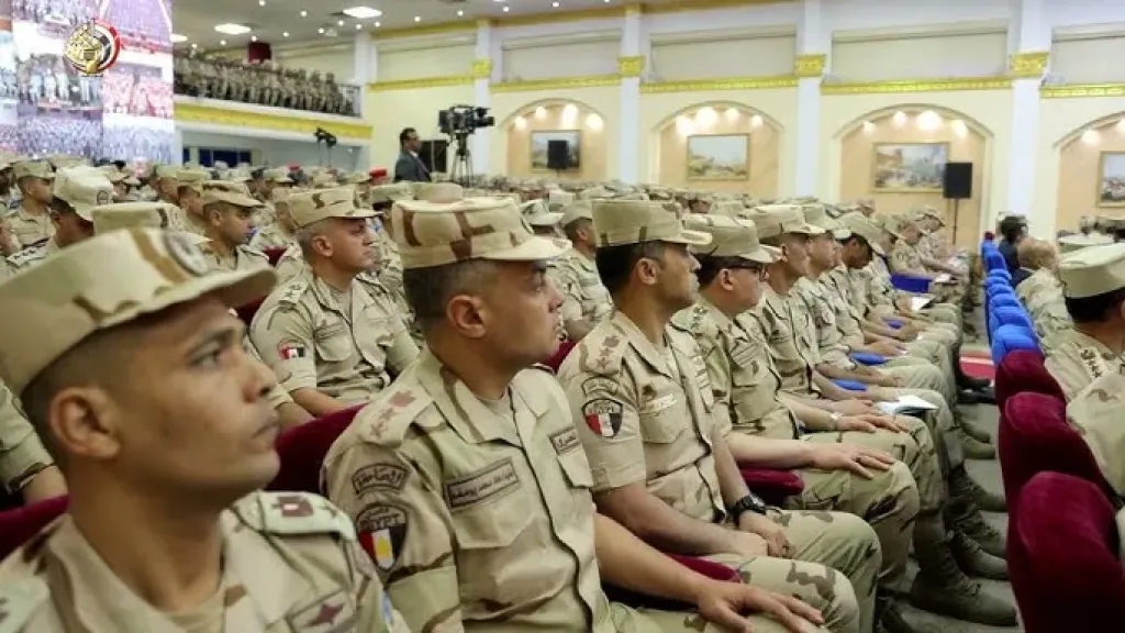 الفريق أشرف سالم زاهر القائد العام للقوات المسلحة وزير الدفاع والإنتاج الحربى