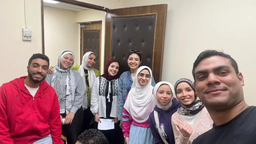 طلاب جامعة مصر 
