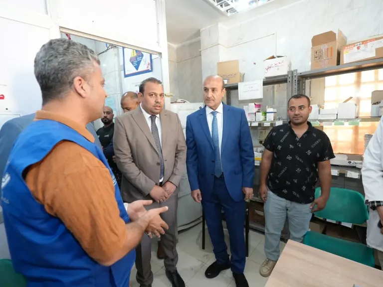 جانب من متابعه 