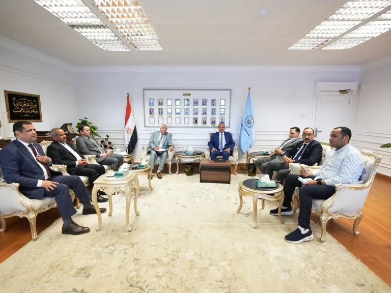 جانب من الاجتماع 