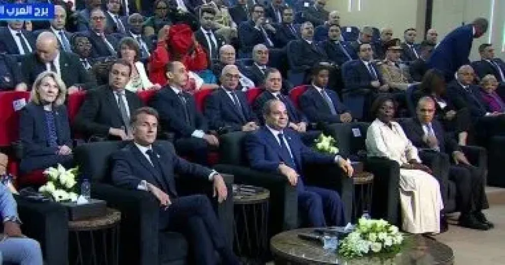 جانب من الافتتاح 