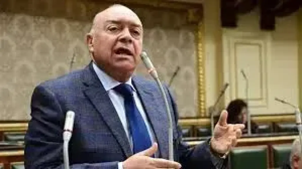 النائب وحيد قرقر