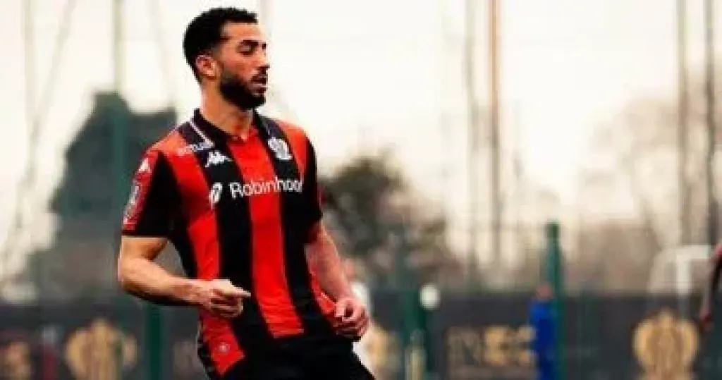 محمد عبد المنعم مدافع نيس الفرنسى
