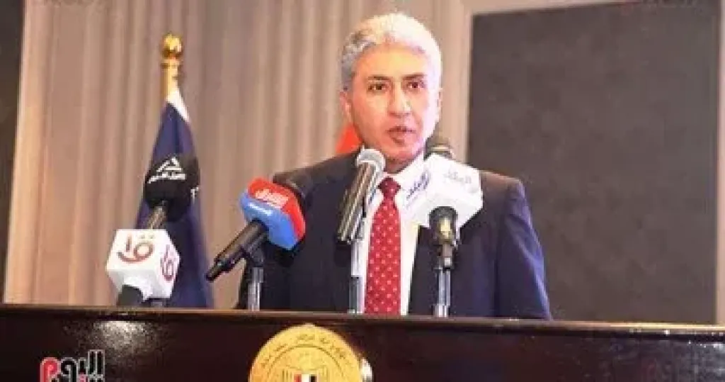 وزير السياحة 