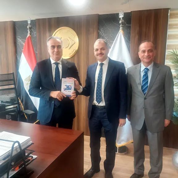 مصطفي  عبد  الستار