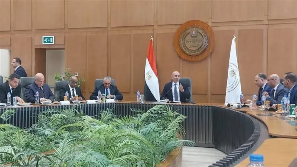 وزير التربيه والتعليم