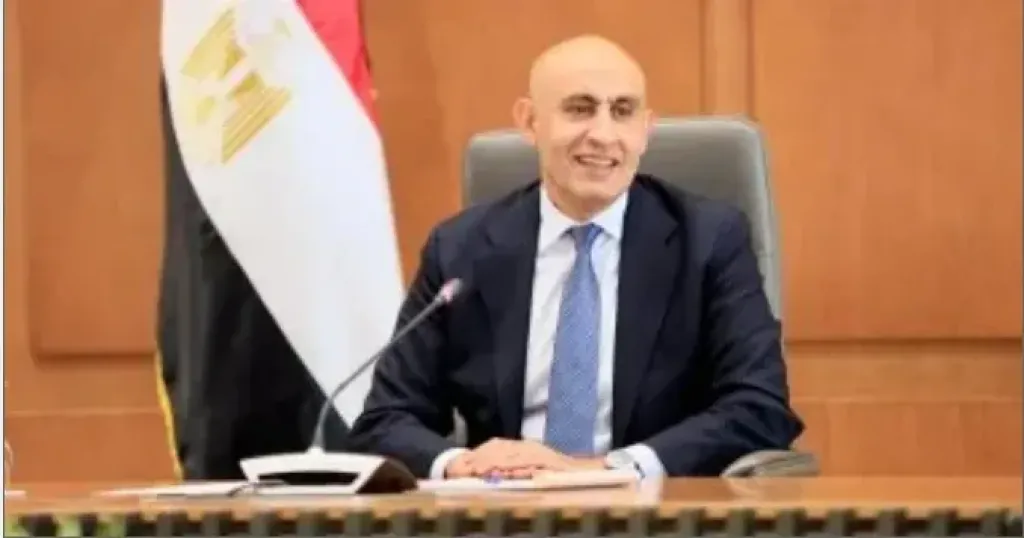 محمد عبد اللطيف وزير التربية والتعليم