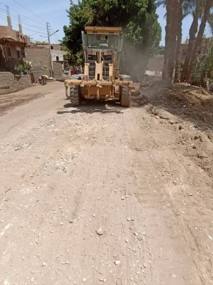 جانب من متابعه 