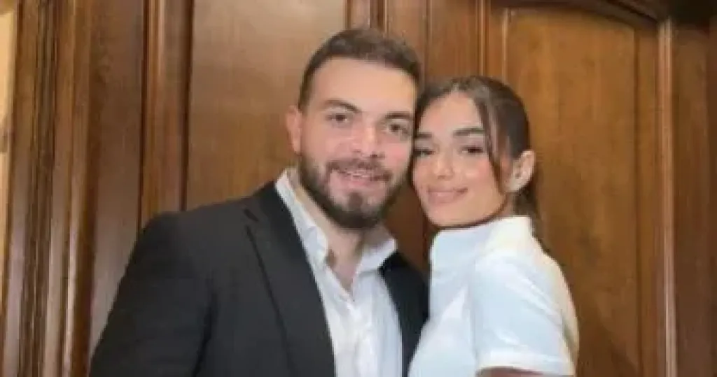 ملك أحمد زاهر وخطيبها