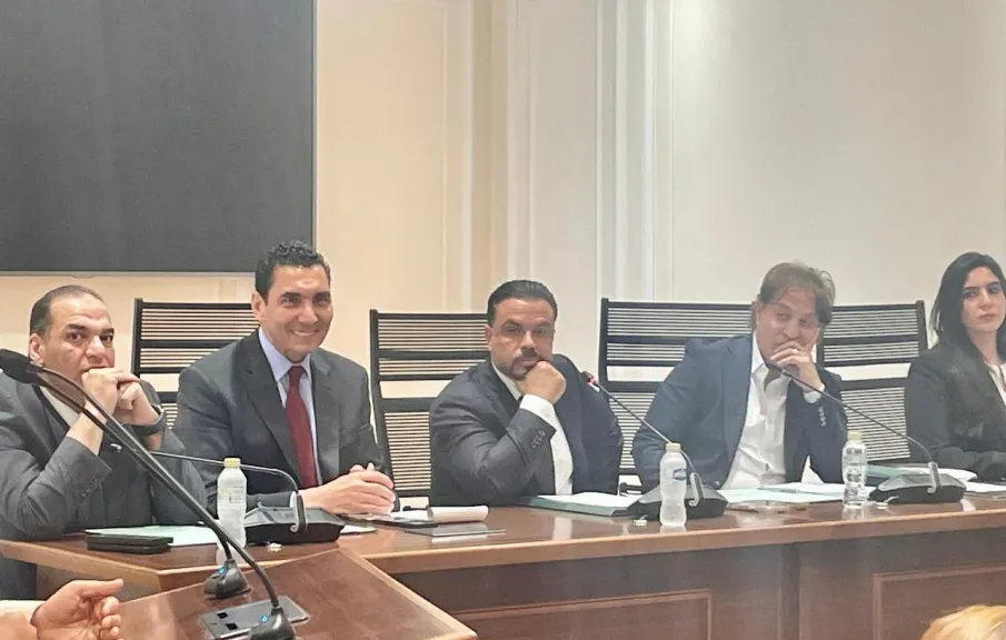 جانب من الاجتماع 