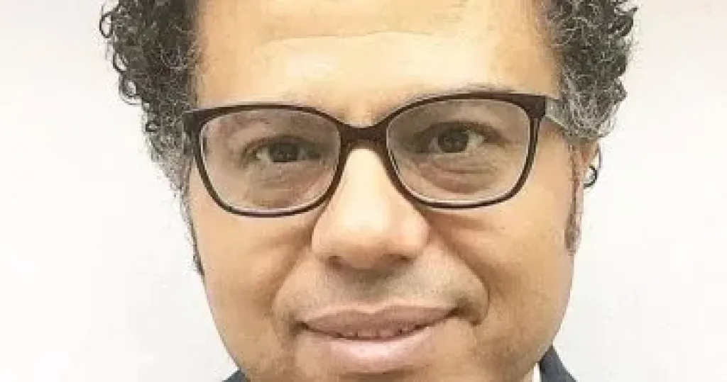 الدكتور عادل إسماعيل رئيس شعبة الأغذية الخاصة والمواد المضافة بغرفة الصناعات الغذائية