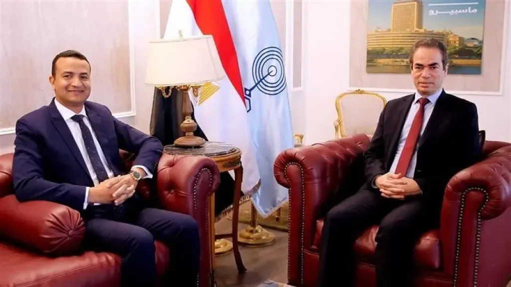أحمد الدرينى مع المسلمانى