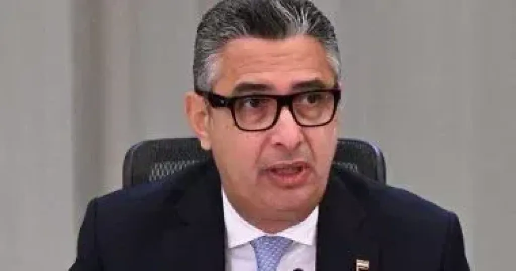 وزير التموين