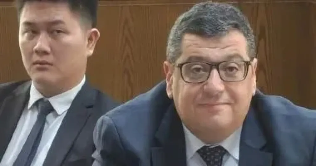 الوزير المفوض الدكتور راجى نبيل الممثل التجارى بوزارة الاستثمار والتجارة الخارجية