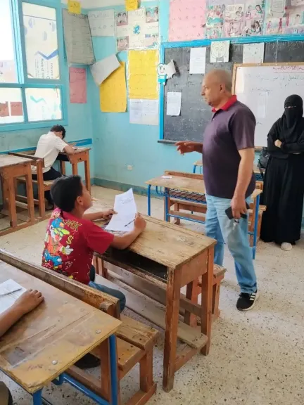 جانب من متابعه 