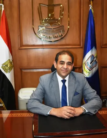 رئيس جامعة بورسعيد