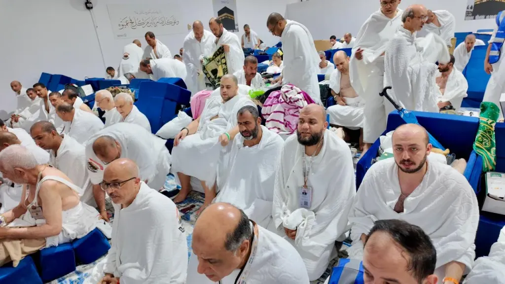 حجاج الجمعيات الأهلية