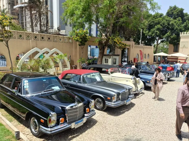  مهرجان السيارات الكلاسيكية
