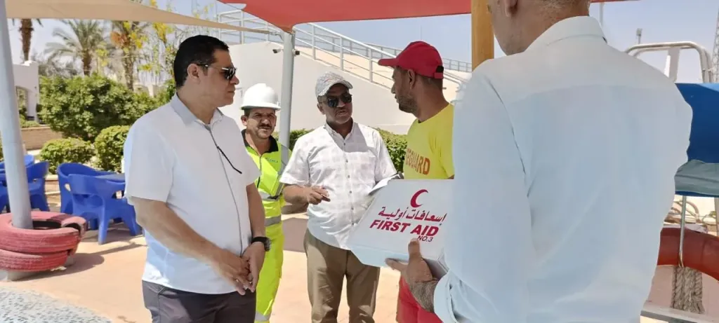 جانب من متابعه 