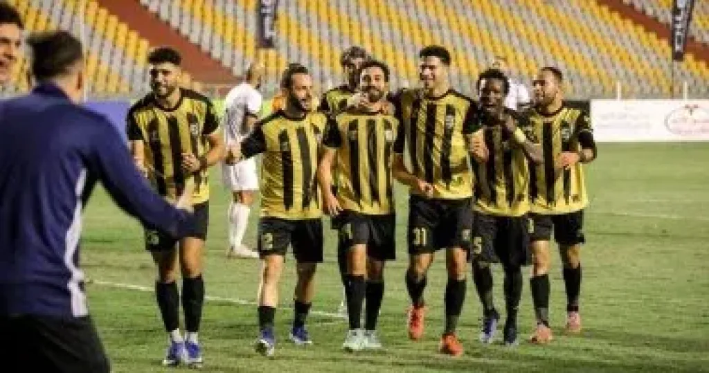 فريق المقاولون
