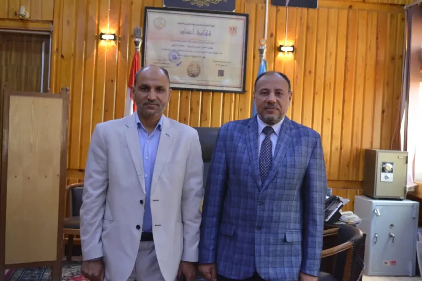 جانب من متابعه 
