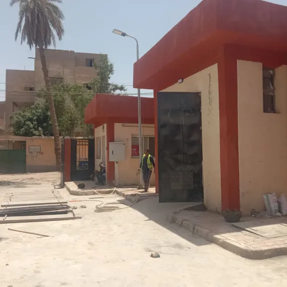 جانب من متابعه 