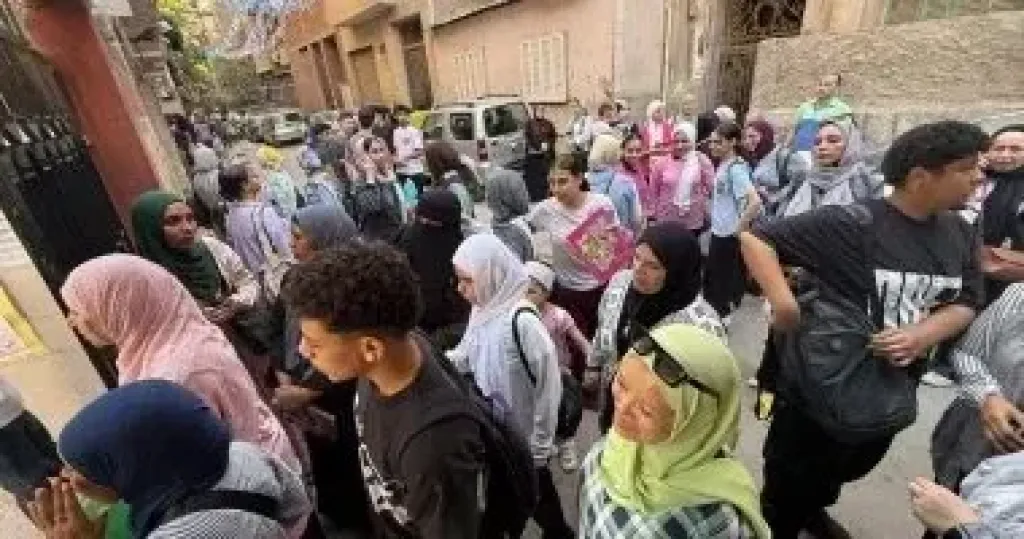 امتحانات الشهادة الإعدادية 