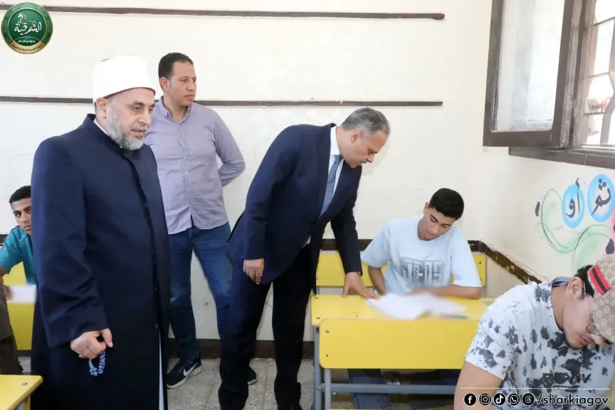 جانب من تفقد المحافظ لامتحانات الازهر