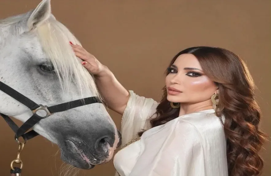 نسرين طافش تخطف الأنظار بجلسة تصوير مميزة