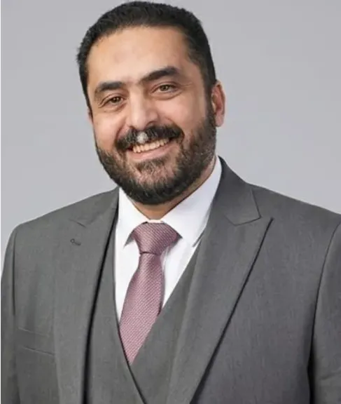  الدكتور صبرى موسى