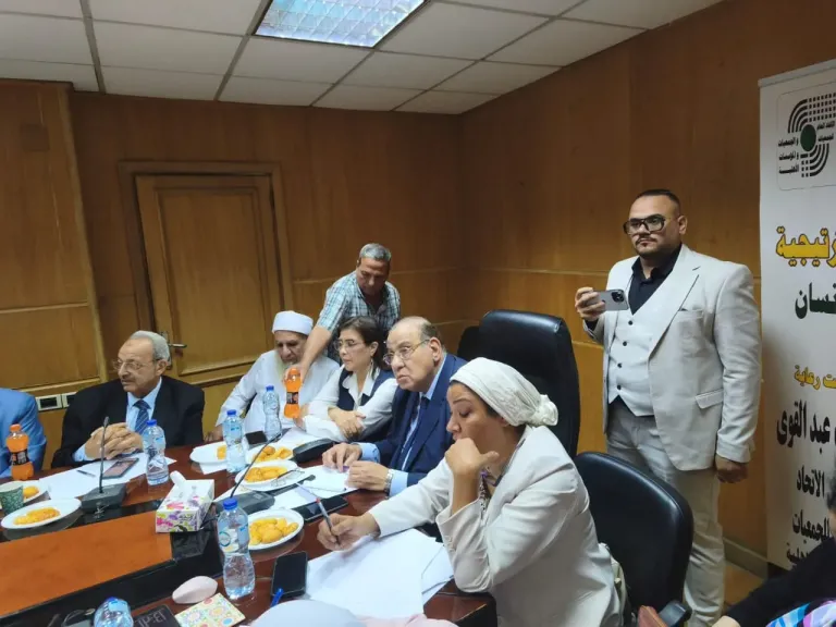 خلال اللقاء