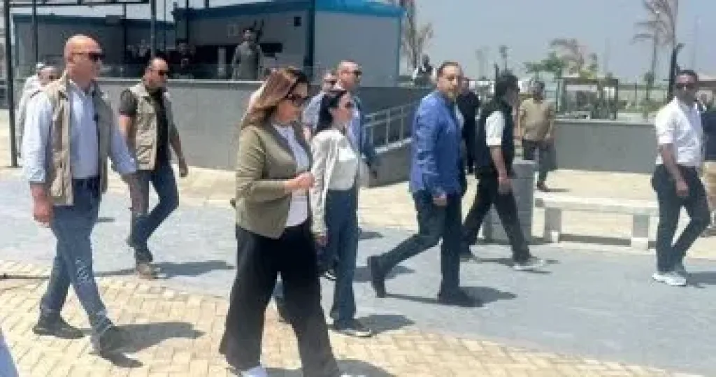 جولة الوزيرة