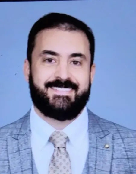 الدكتورصبرى موسى 