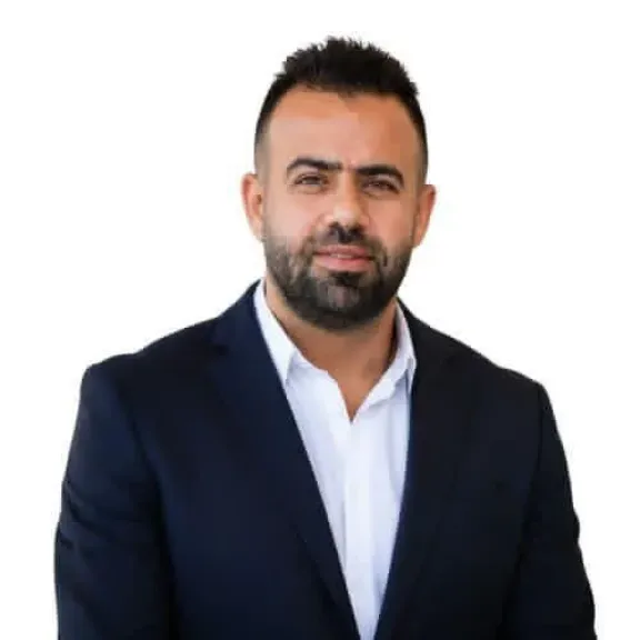 مدير عام شركه عرب سيكيورتي