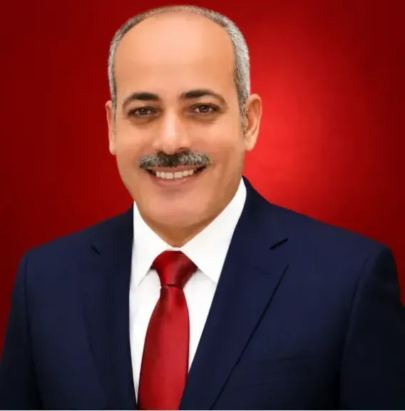 الكاتب الصحفى مصطفى قايد