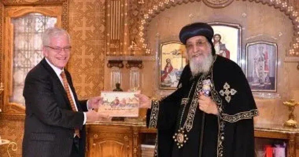 البابا تواضروس الثانى يستقبل القائم بالأعمال بالسفارة الأمريكية بالقاهرة