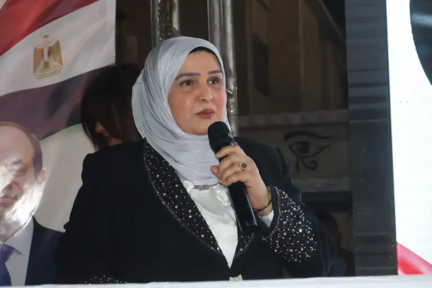 النائبه  اسماء حجازى