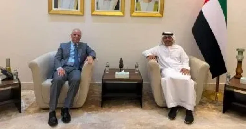 سفير العراق بالقاهرة مع سفير الإمارات