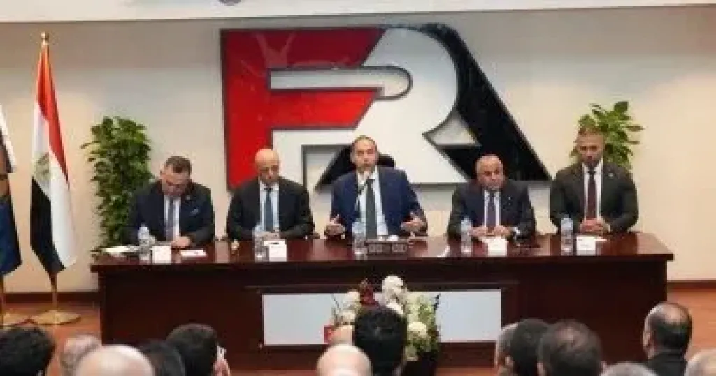 الدكتور إسلام عزام، رئيس الهيئة العامة للرقابة المالية،