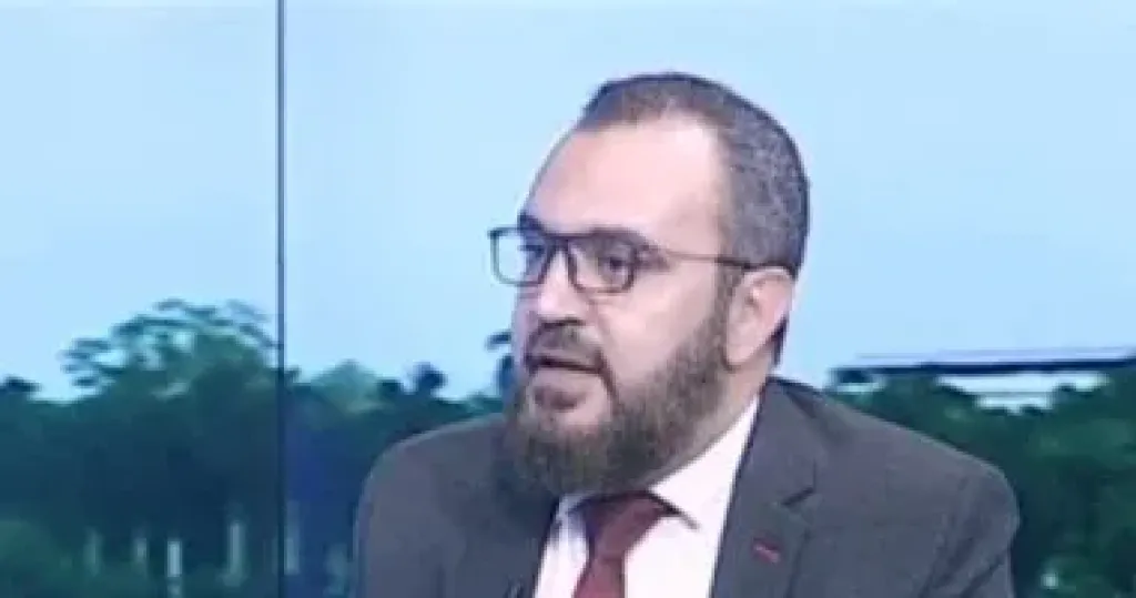 الدكتور محسن الجيار مدير عام مركز الاتصالات المتكامل بمصلحة الضرائب