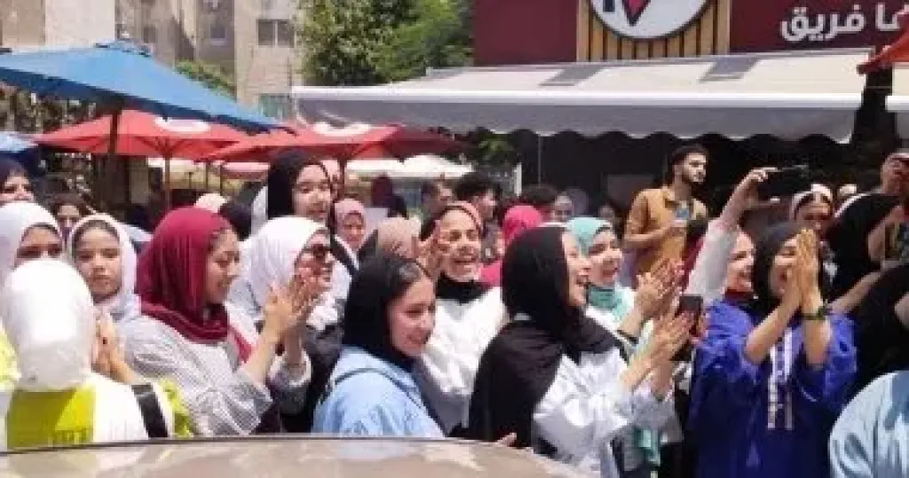 طلاب الثانوية العامة