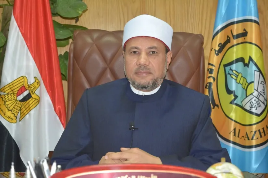 جانب من متابعه 