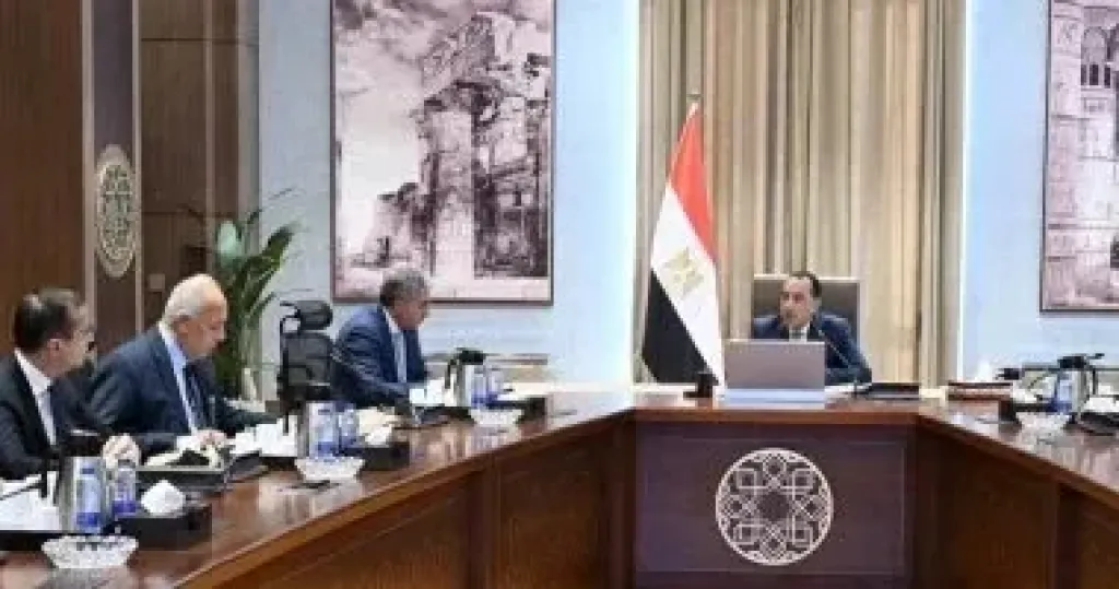 خلال الاجتماع